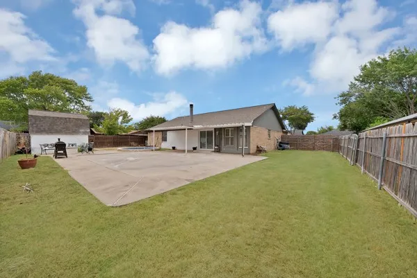 537 Park Drive Saginaw, TX 76179