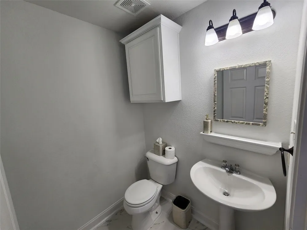 2973 Saint Andrews Drive Lewisville, TX 75067
