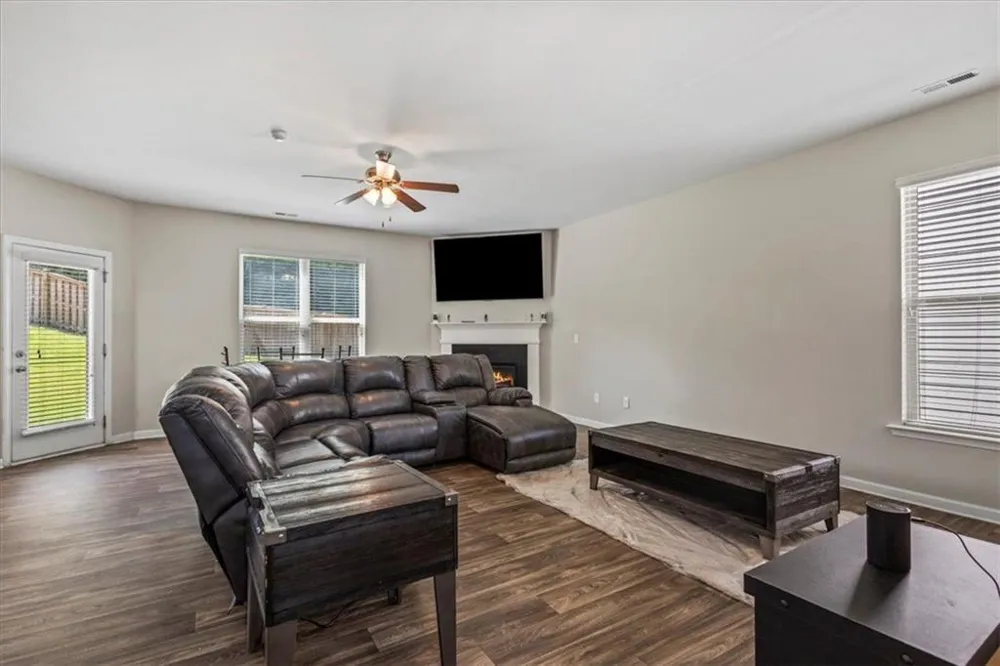 2322 Jessica Lane Fairburn, GA 30213