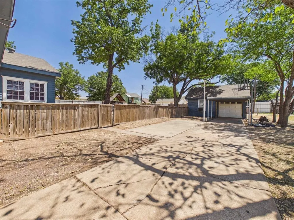 1305 Buchanan Street Wichita Falls, TX 76309