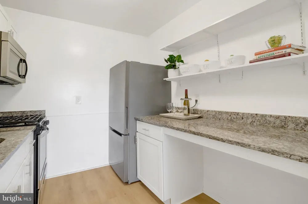 2909 CHARING CROSS ROAD #13 Falls Church, VA 22042