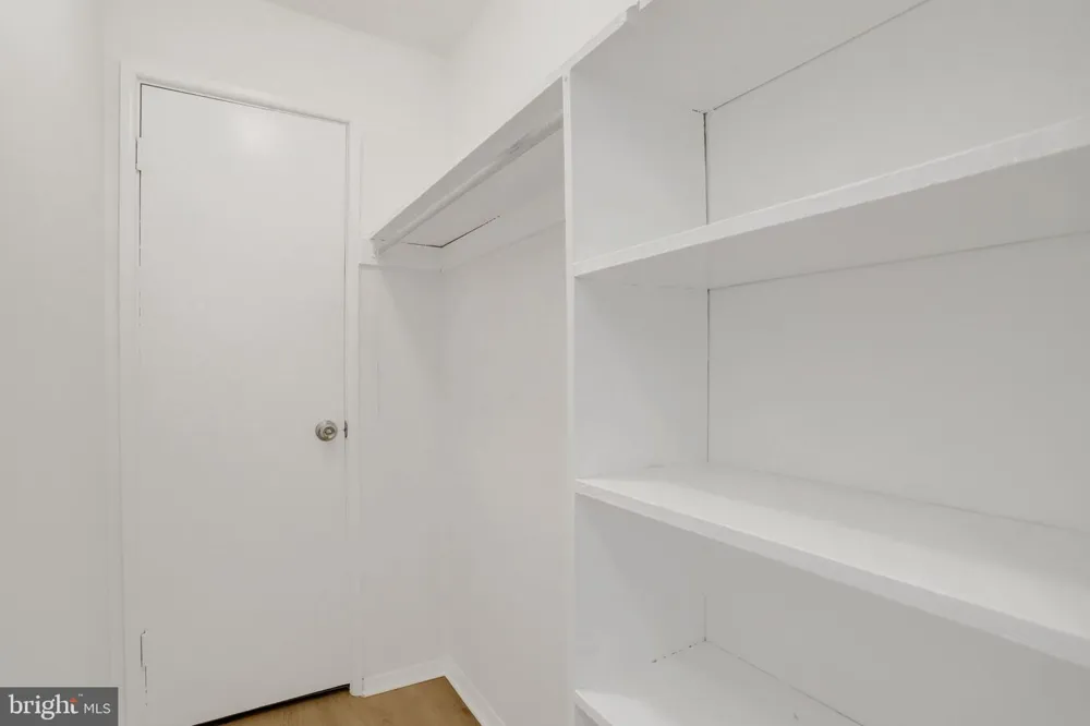 2909 CHARING CROSS ROAD #13 Falls Church, VA 22042