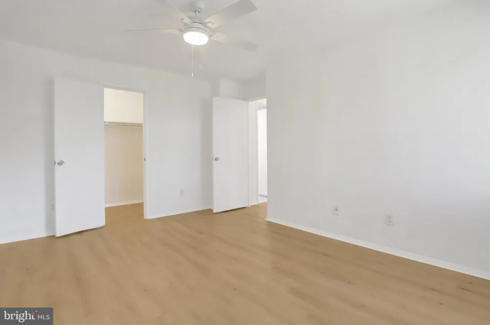 2909 CHARING CROSS ROAD #13 Falls Church, VA 22042