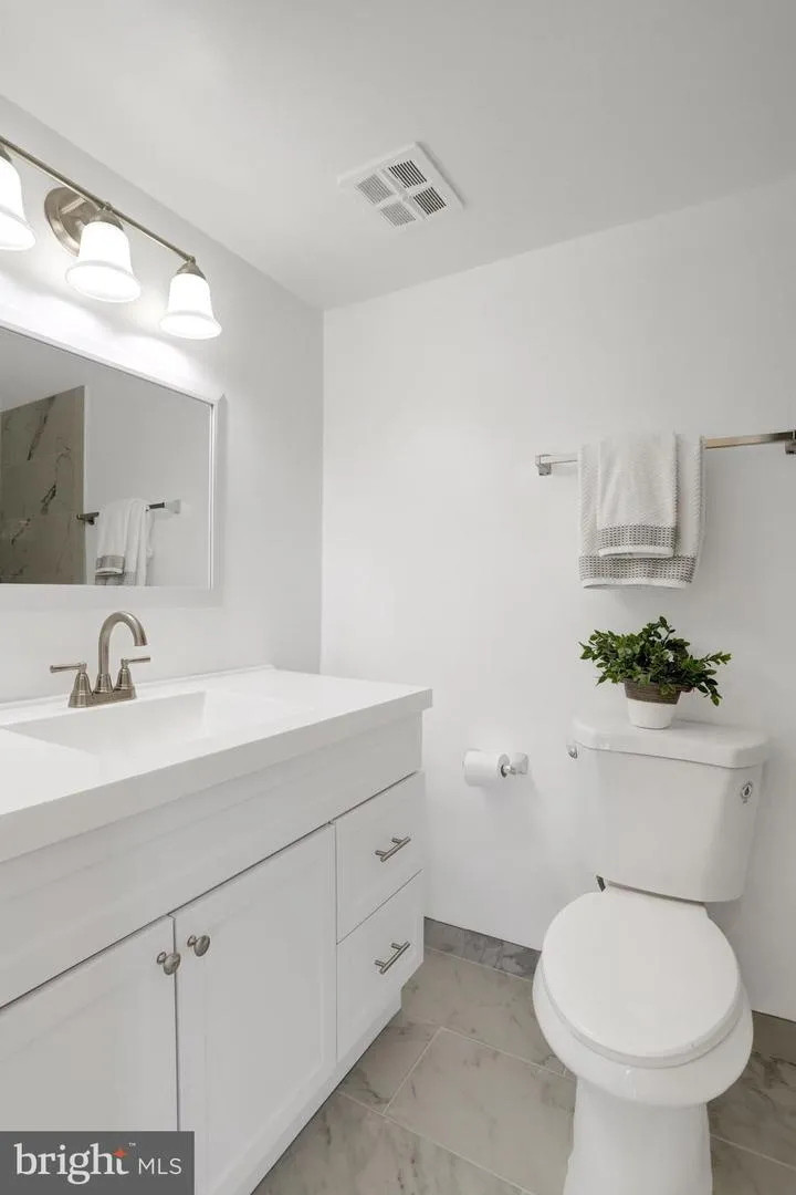 2909 CHARING CROSS ROAD #13 Falls Church, VA 22042