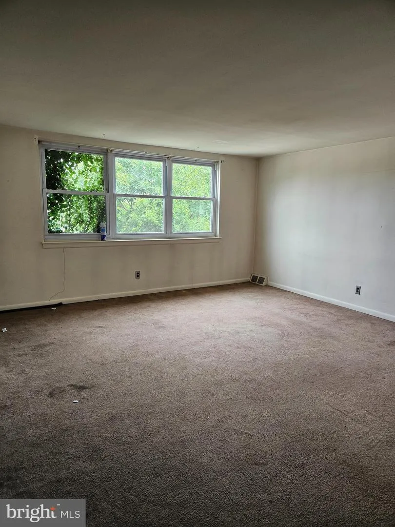 108 CLEMENT ROAD #C Oreland, PA 19075