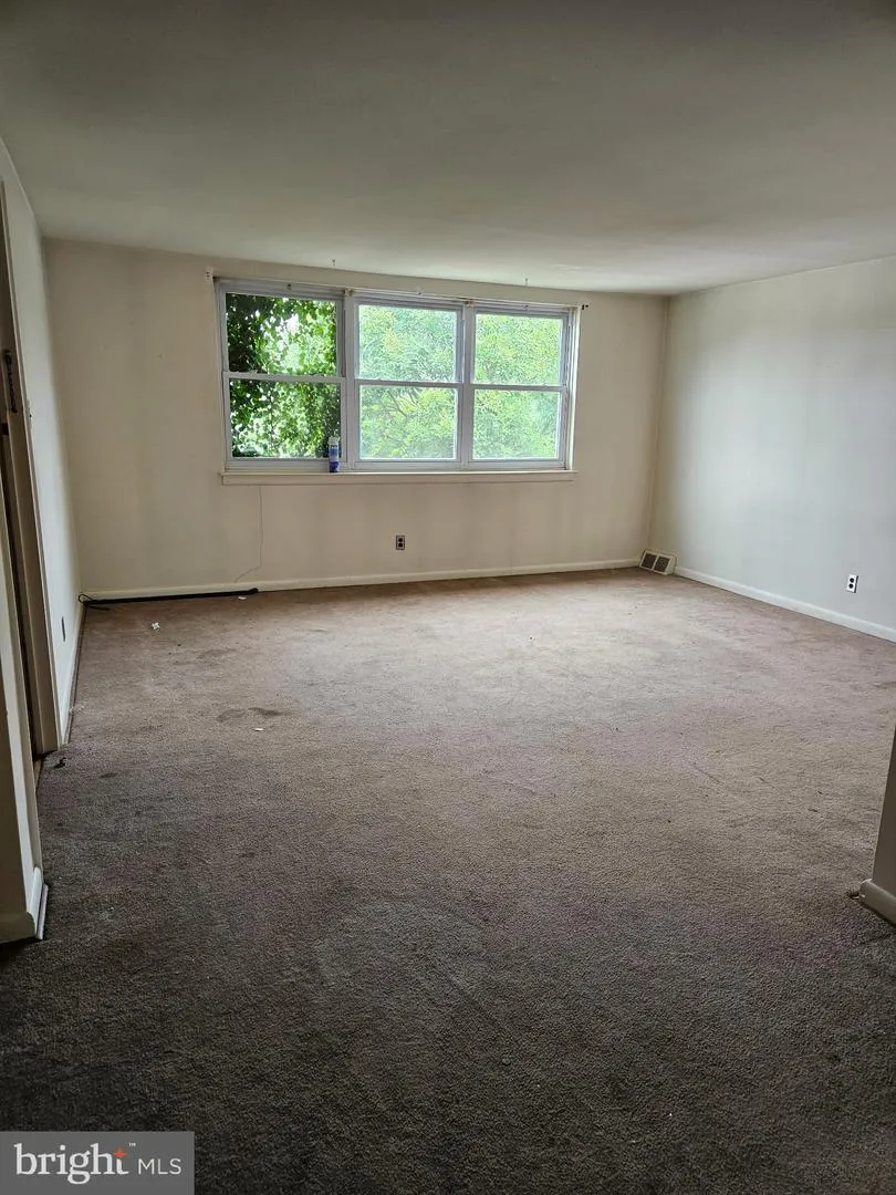 108 CLEMENT ROAD #C Oreland, PA 19075