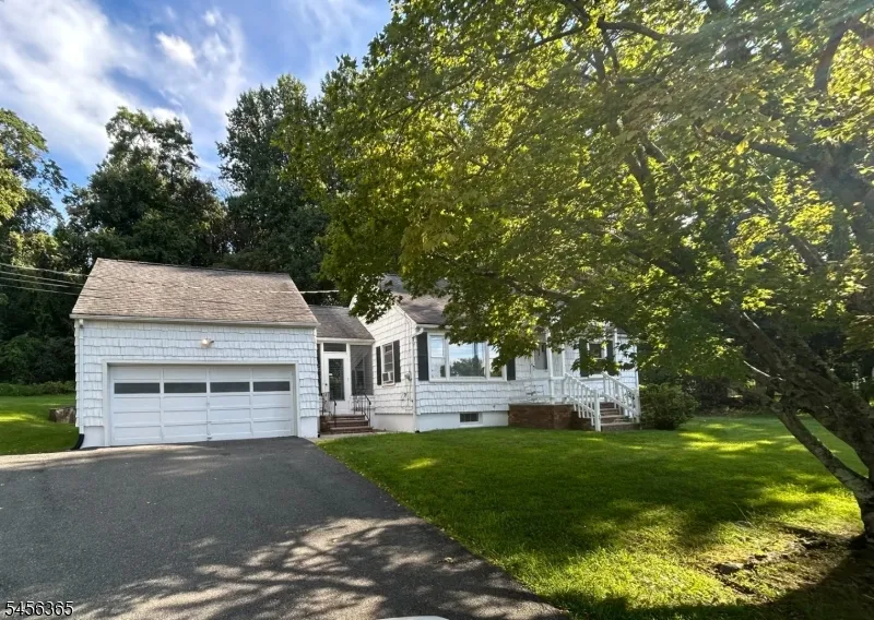 318 Palmer Rd Denville, NJ 07834