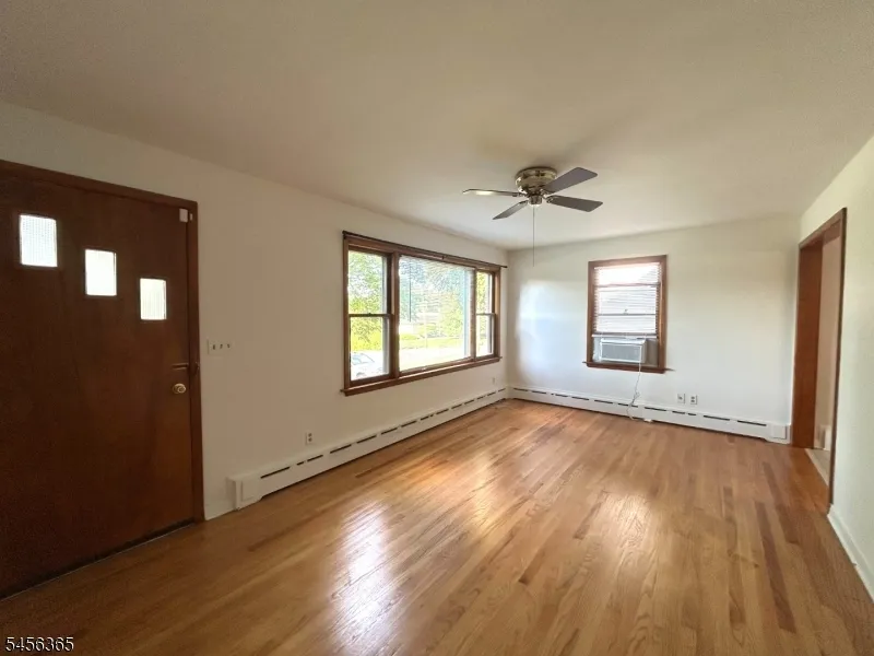 318 Palmer Rd Denville, NJ 07834