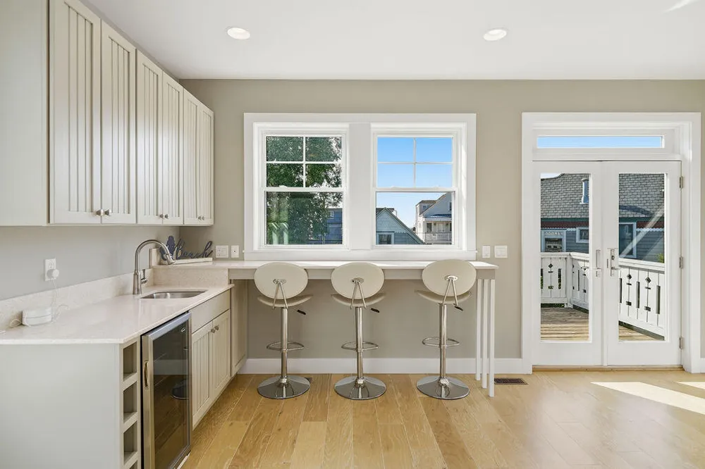 43 Shore Drive South Haven, MI 49090