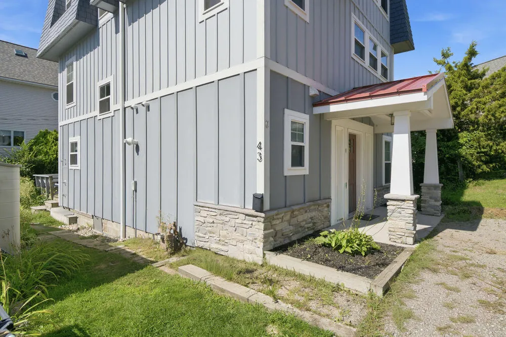 43 Shore Drive South Haven, MI 49090