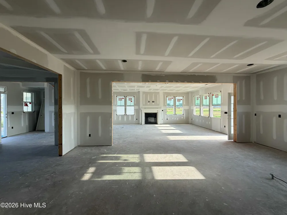 823 Tupelo Tree Drive Hubert, NC 28539