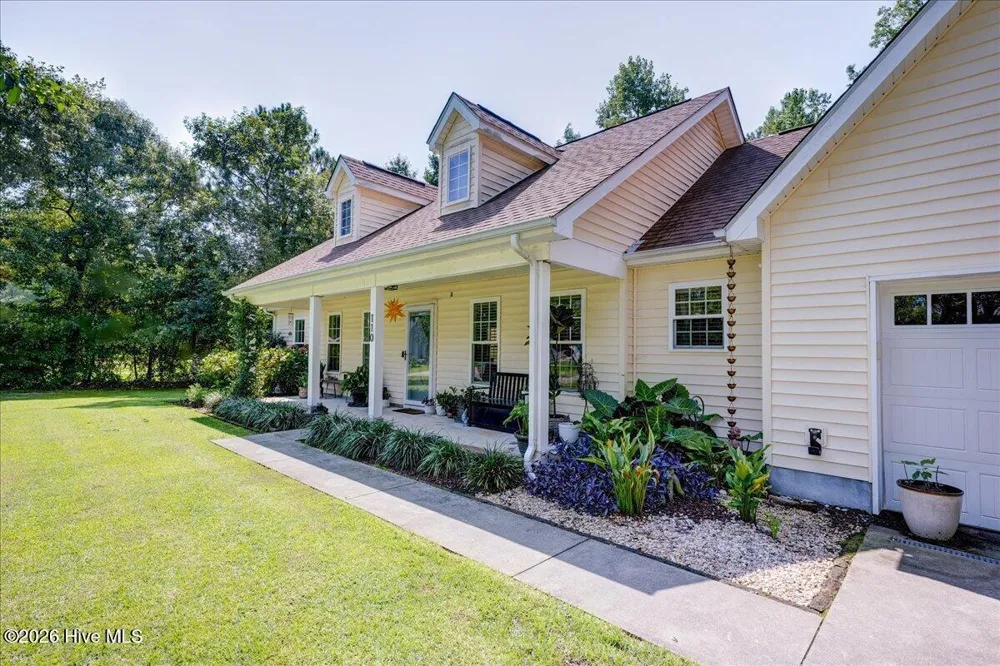 110 Seattle Slew Drive Havelock, NC 28532