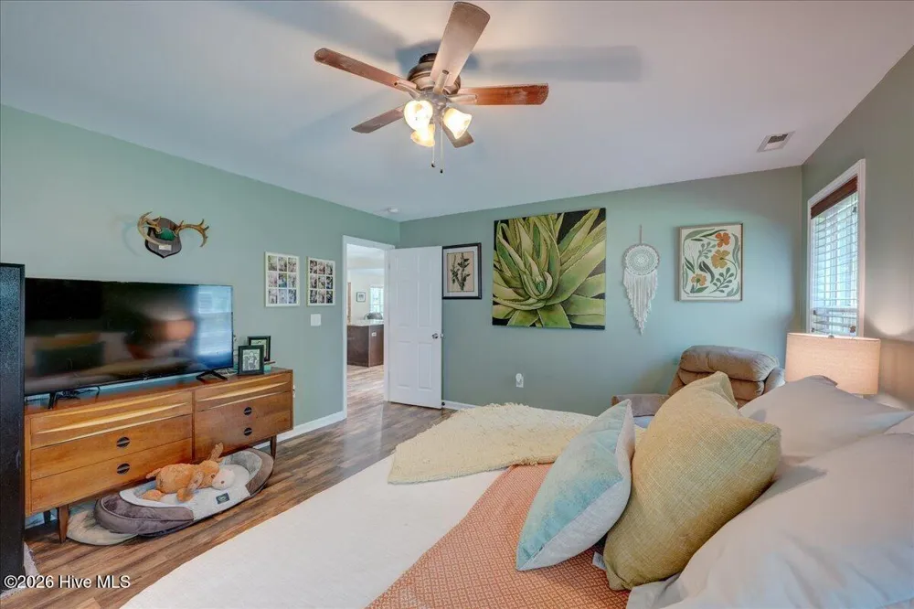 110 Seattle Slew Drive Havelock, NC 28532
