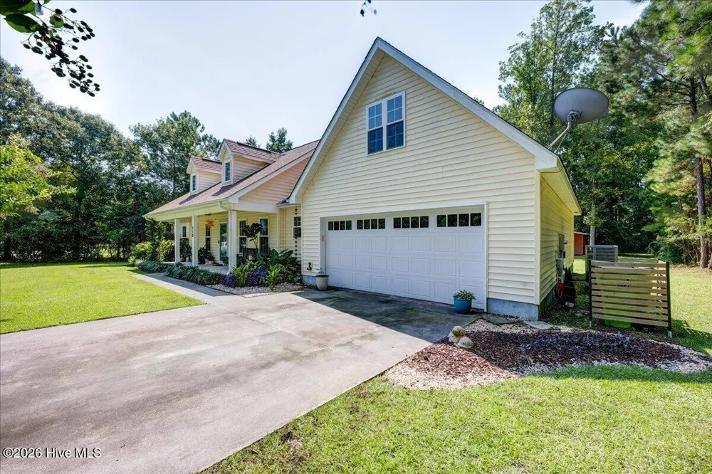 110 Seattle Slew Drive Havelock, NC 28532