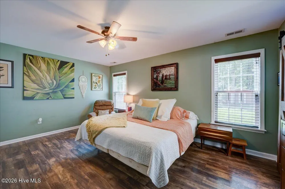 110 Seattle Slew Drive Havelock, NC 28532