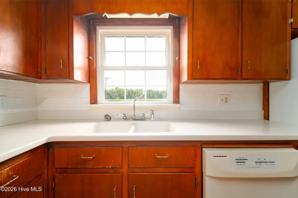 350 Futrell Road Richlands, NC 28574