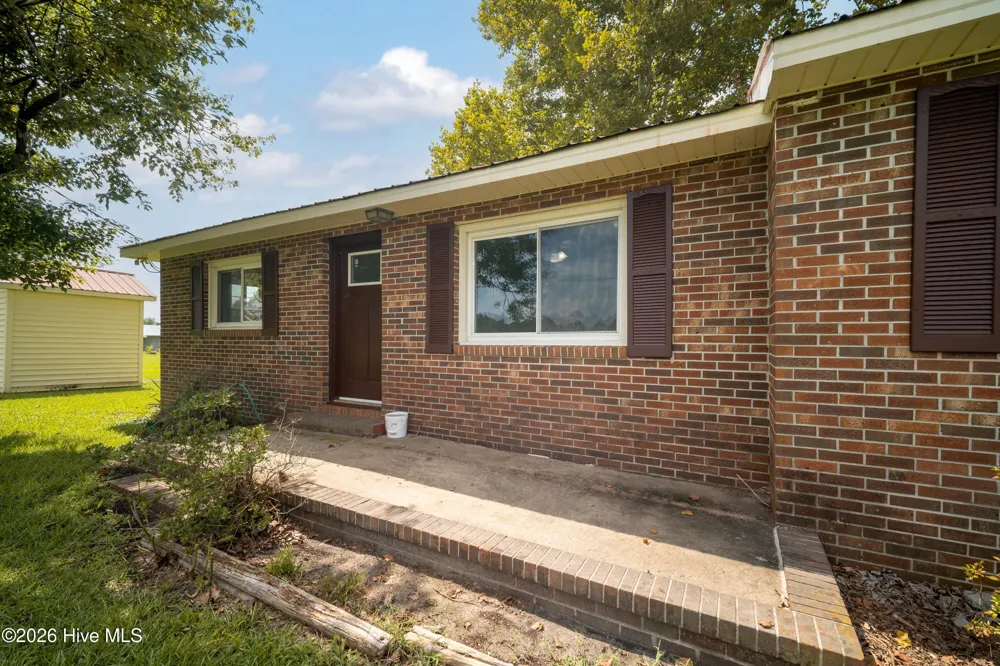 350 Futrell Road Richlands, NC 28574