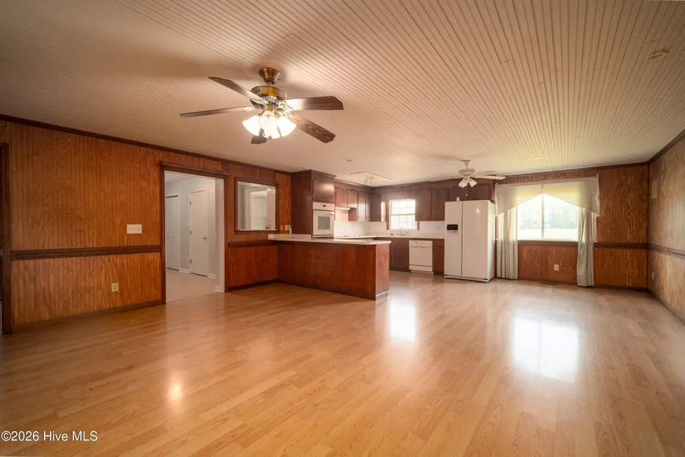 350 Futrell Road Richlands, NC 28574