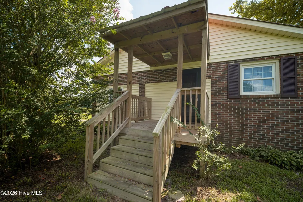 350 Futrell Road Richlands, NC 28574