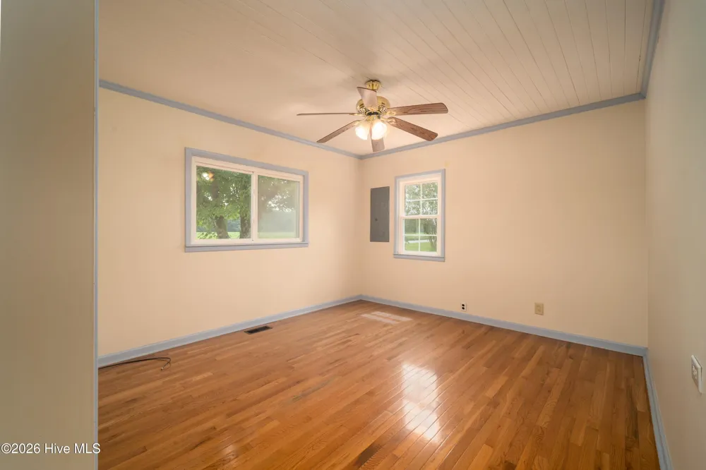 350 Futrell Road Richlands, NC 28574