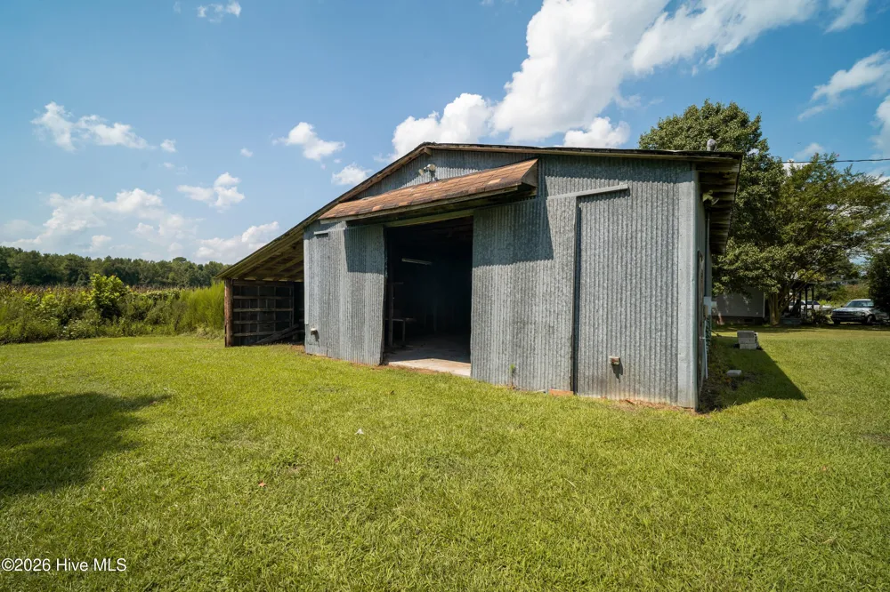 350 Futrell Road Richlands, NC 28574