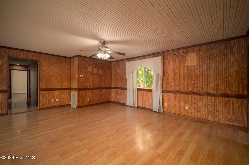 350 Futrell Road Richlands, NC 28574