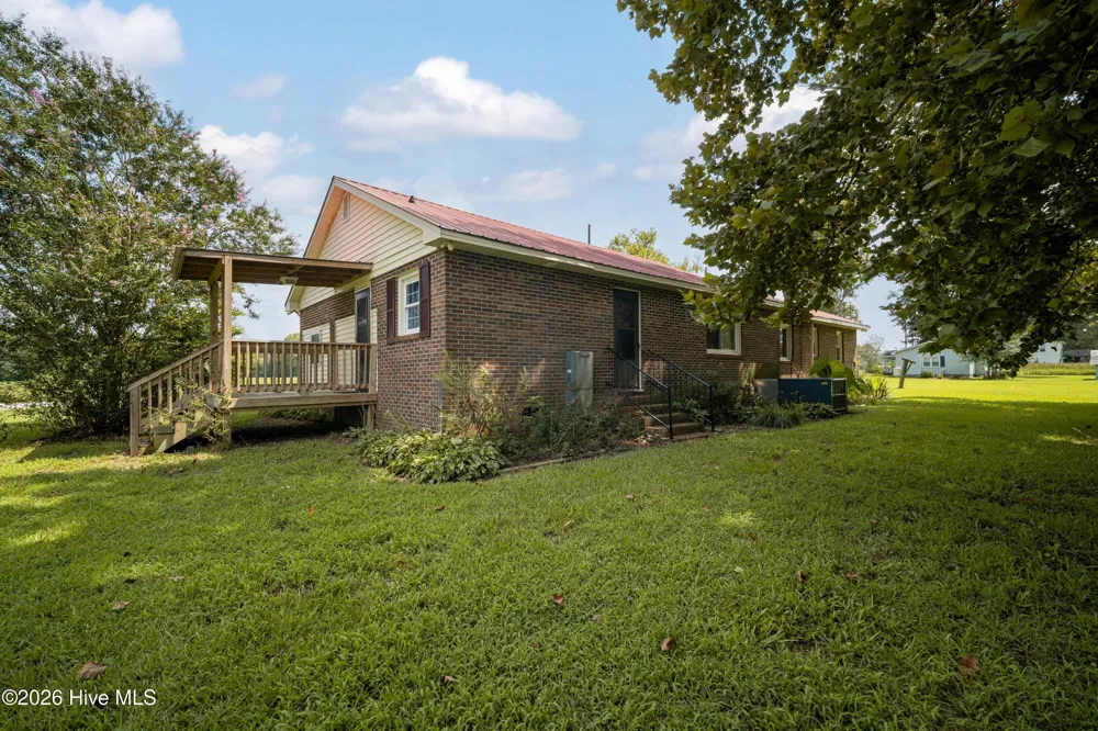 350 Futrell Road Richlands, NC 28574