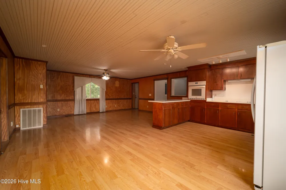 350 Futrell Road Richlands, NC 28574