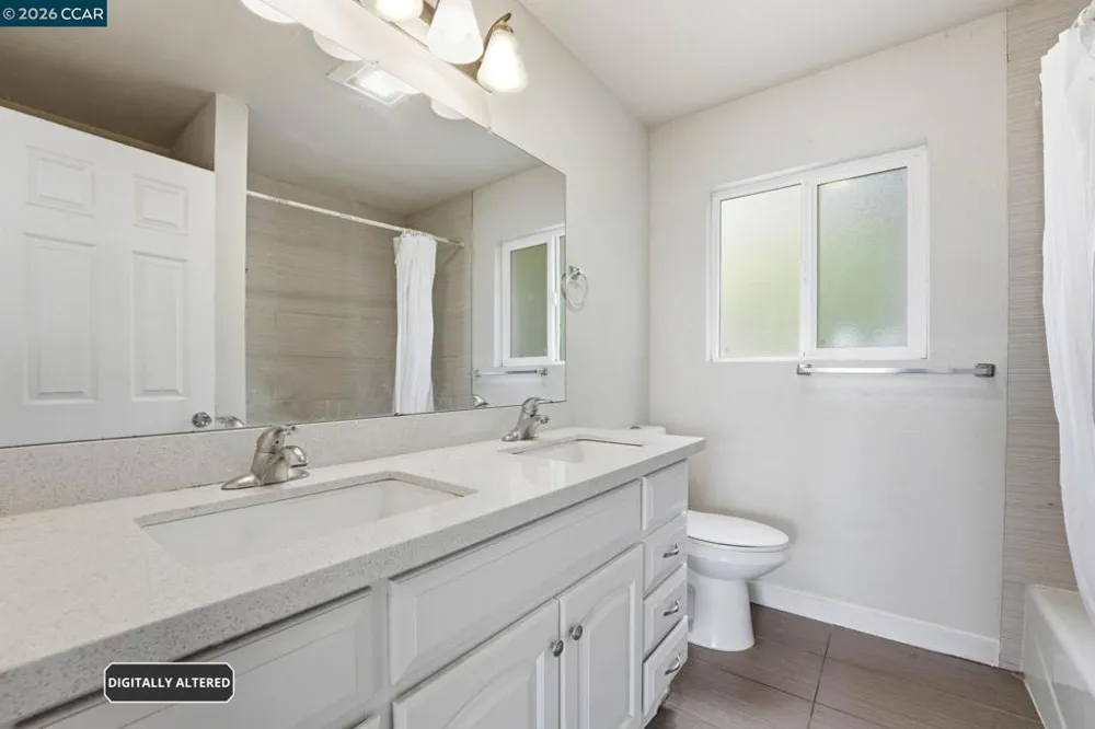 8910 Burr St Oakland, CA 94605