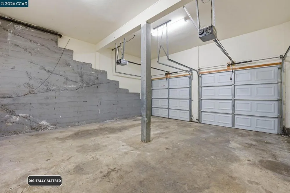 8910 Burr St Oakland, CA 94605