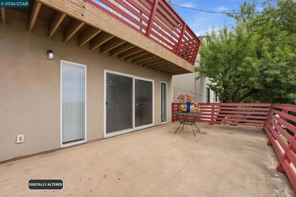 8910 Burr St Oakland, CA 94605