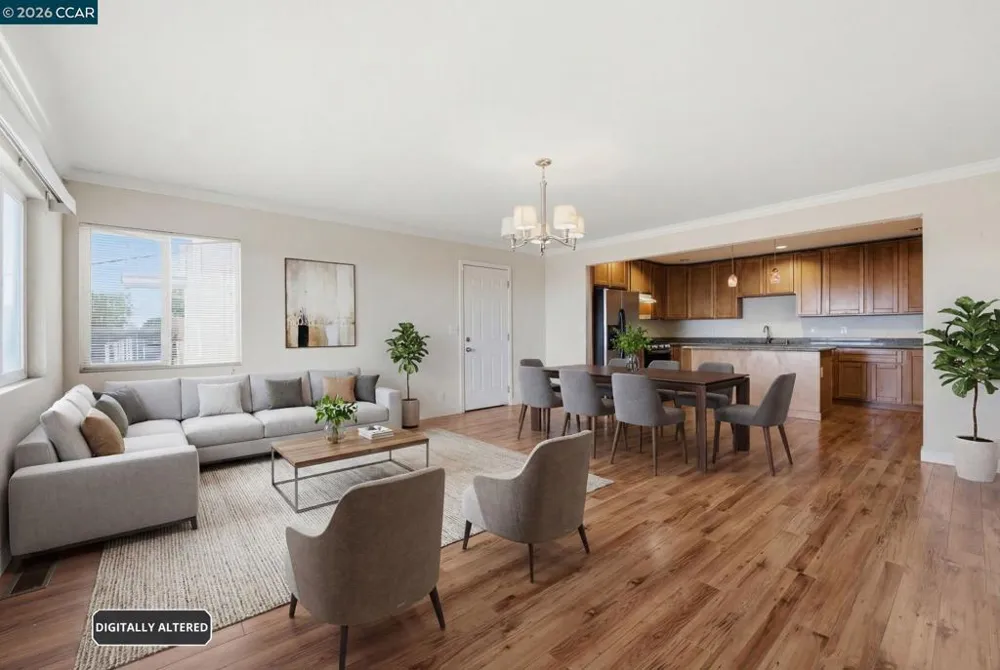 8910 Burr St Oakland, CA 94605