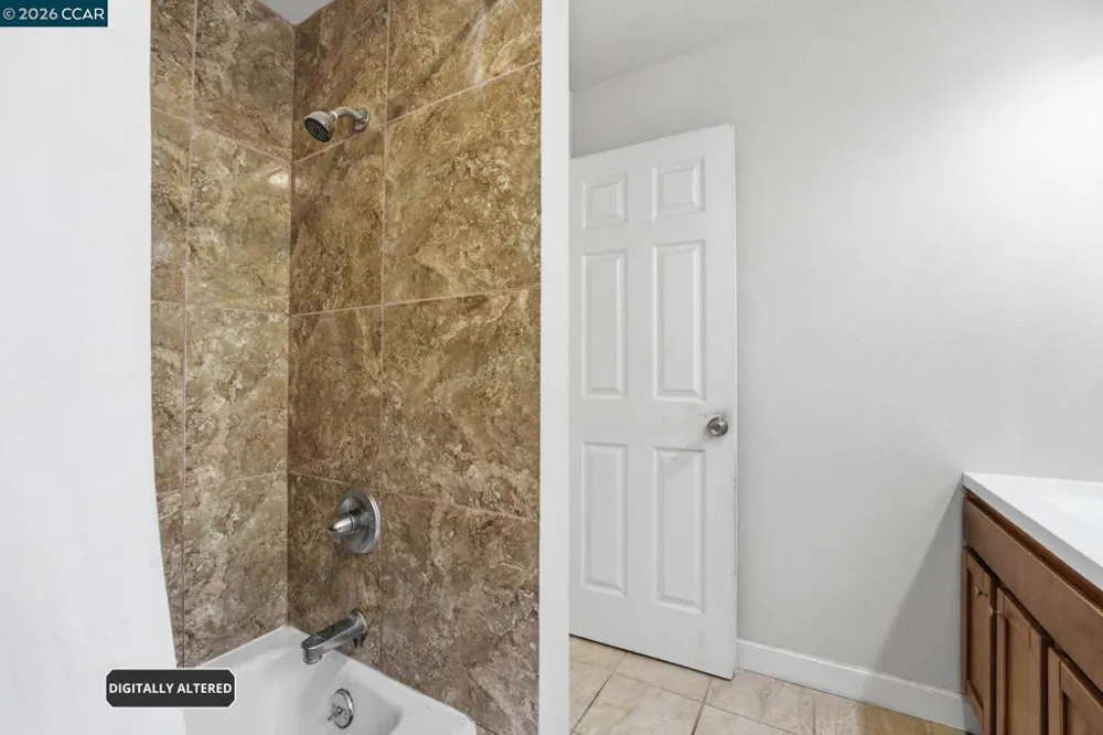 8910 Burr St Oakland, CA 94605