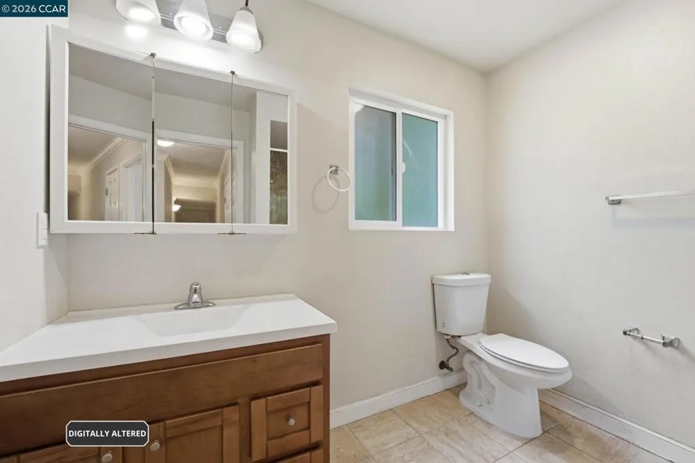 8910 Burr St Oakland, CA 94605