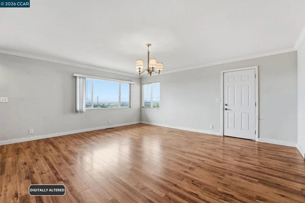 8910 Burr St Oakland, CA 94605