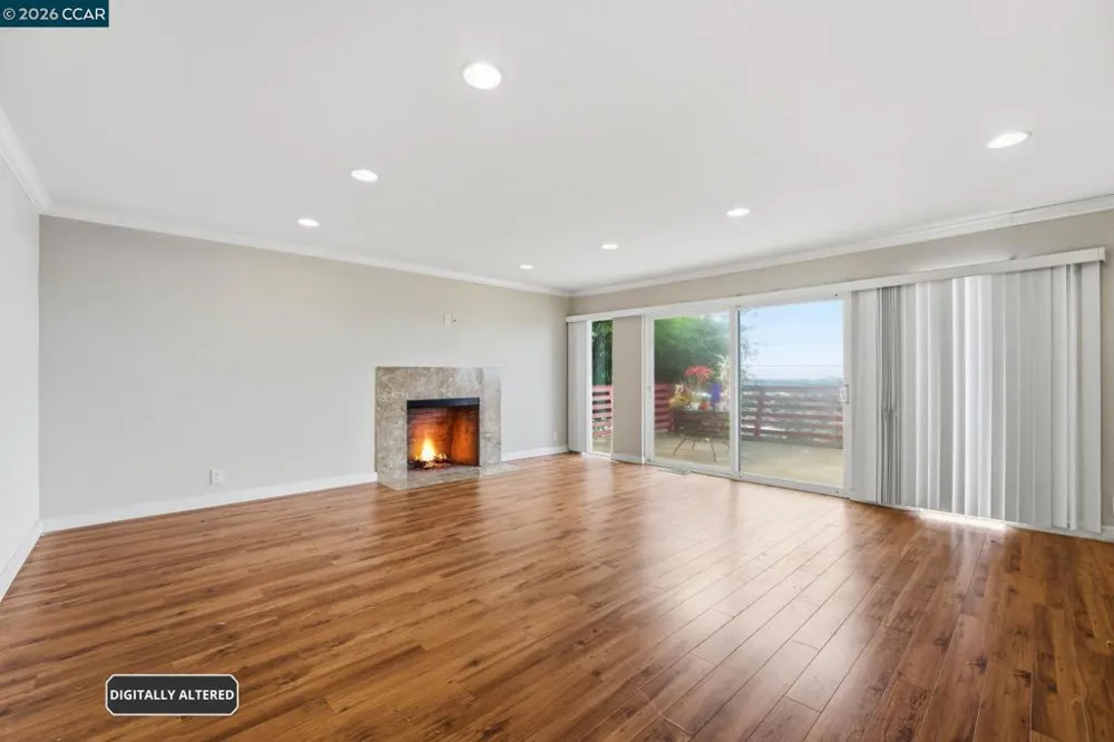 8910 Burr St Oakland, CA 94605