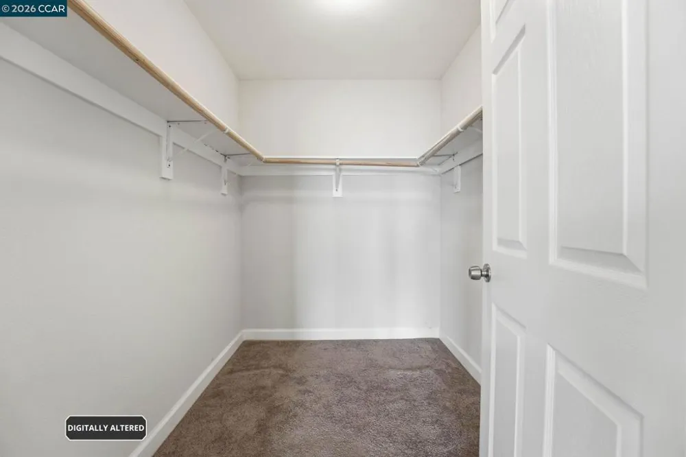 8910 Burr St Oakland, CA 94605