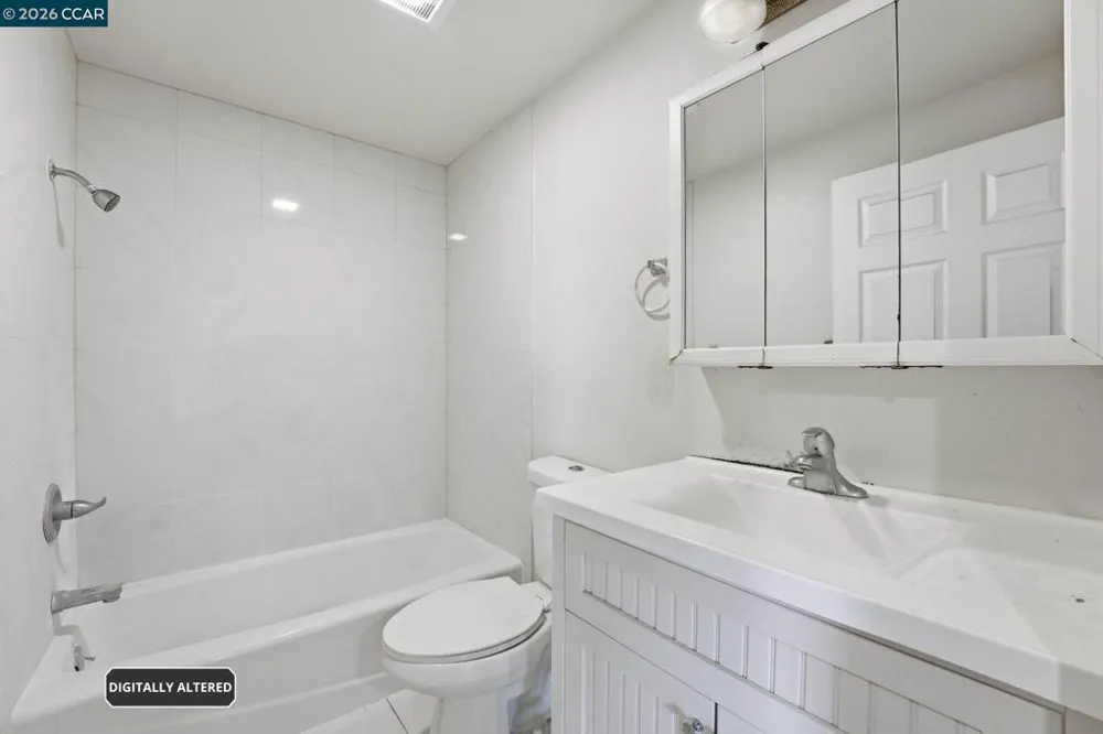 8910 Burr St Oakland, CA 94605
