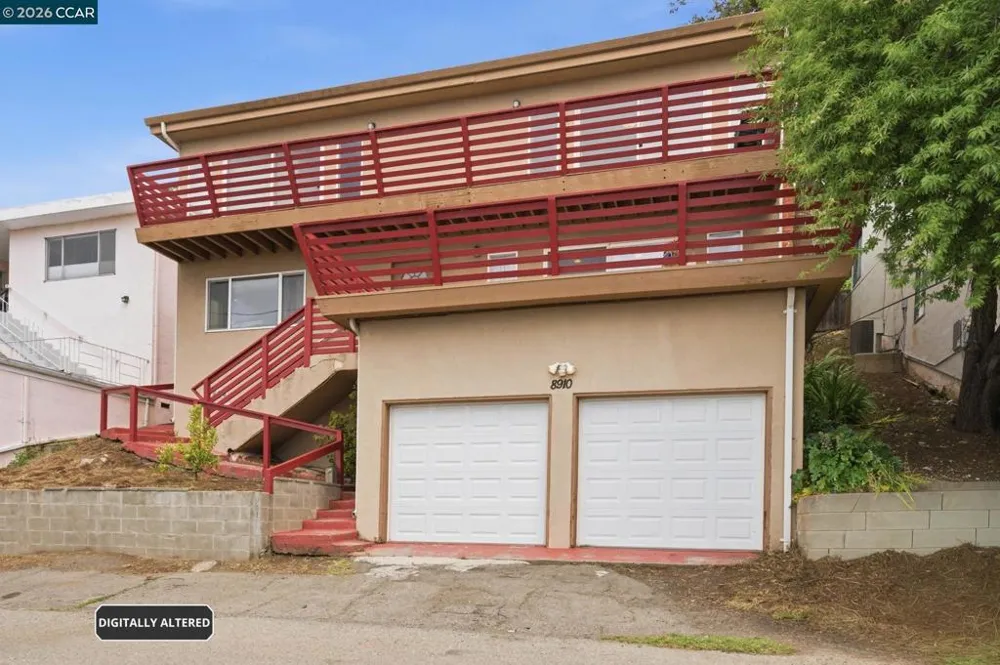 8910 Burr St Oakland, CA 94605