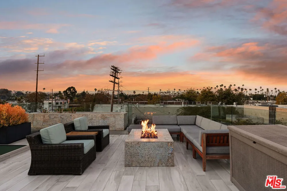 1712 Abbot Kinney Boulevard Venice, CA 90291