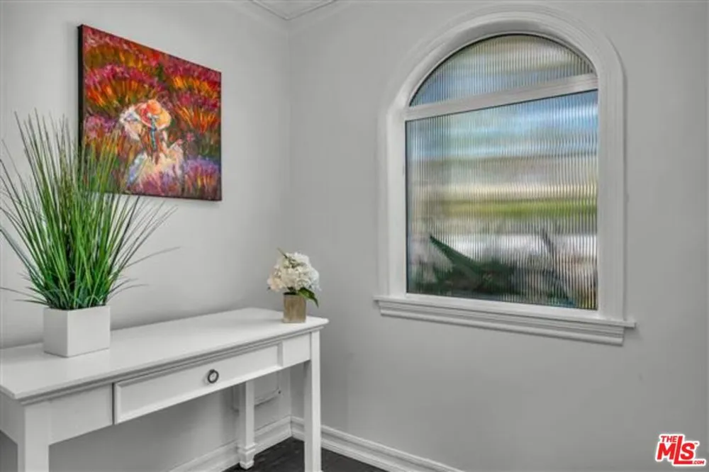 10824 Westminster Avenue Los Angeles, CA 90034