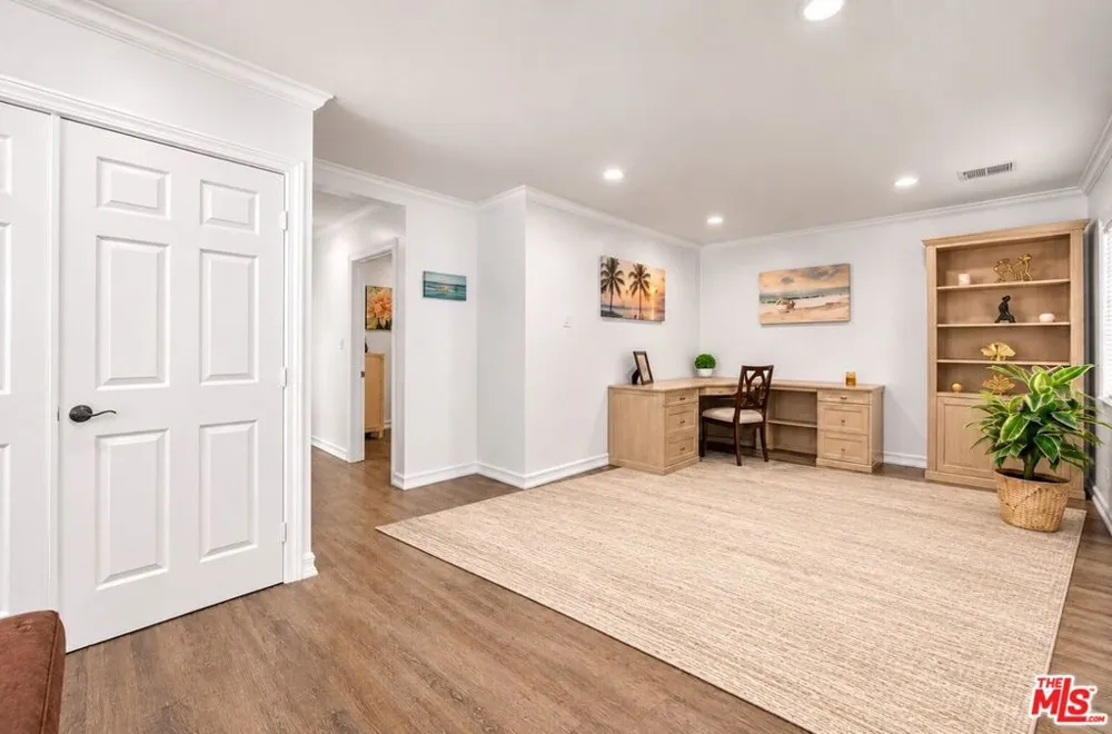 10824 Westminster Avenue Los Angeles, CA 90034
