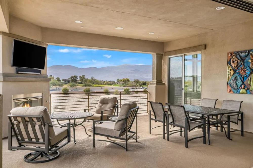 1403 Retreat Circle Palm Desert, CA 92260