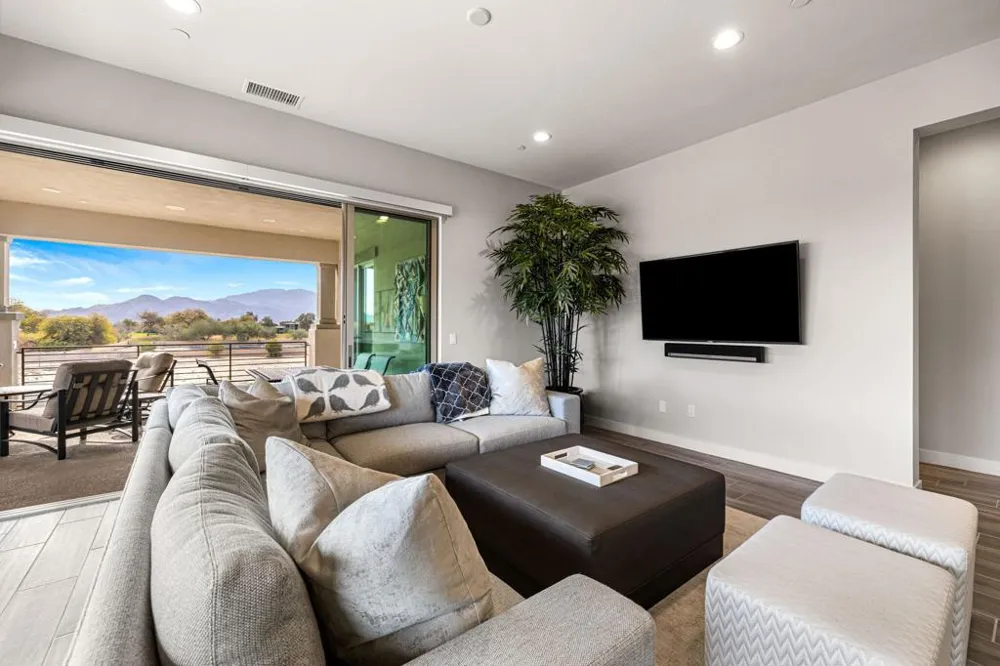 1403 Retreat Circle Palm Desert, CA 92260