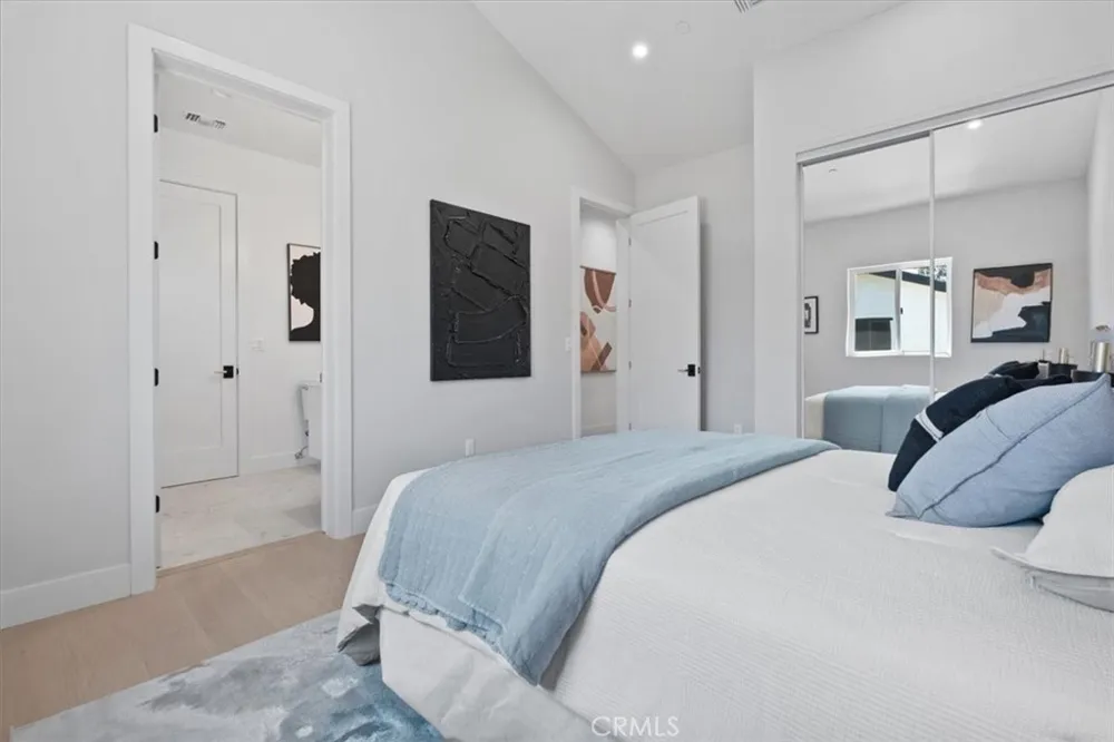 21831 San Jose Street Chatsworth, CA 91311
