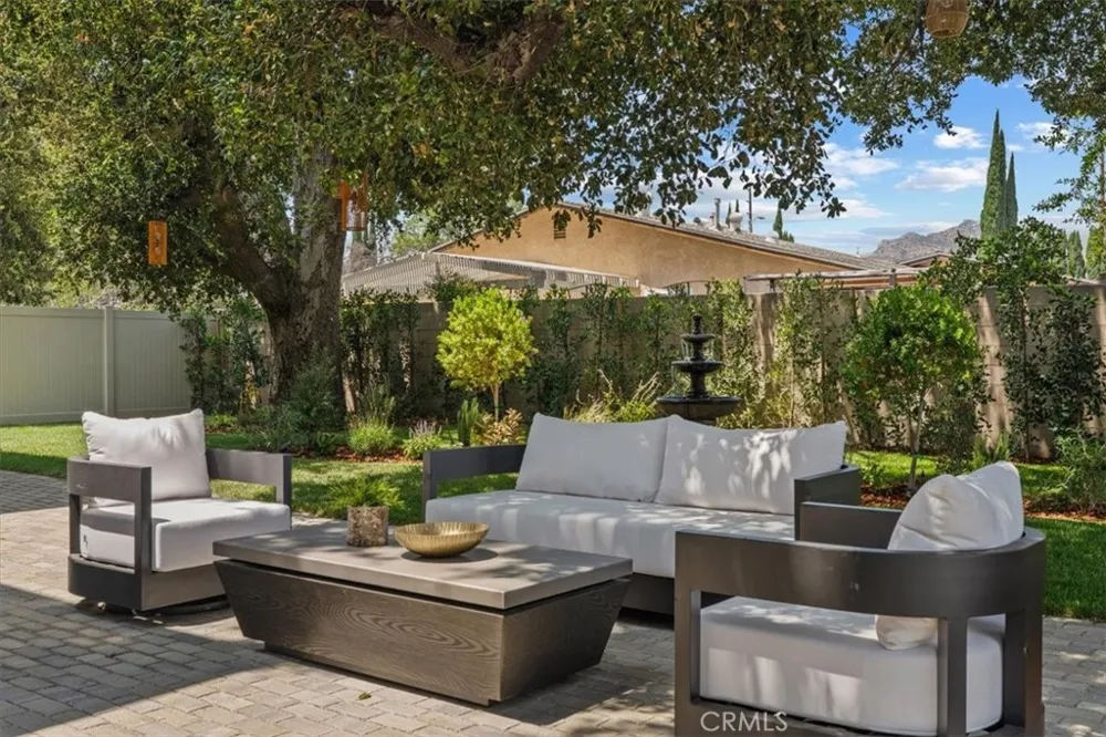 21831 San Jose Street Chatsworth, CA 91311