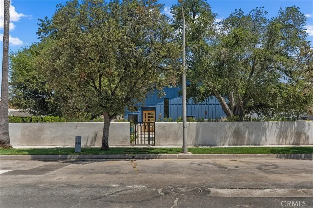 21831 San Jose Street Chatsworth, CA 91311