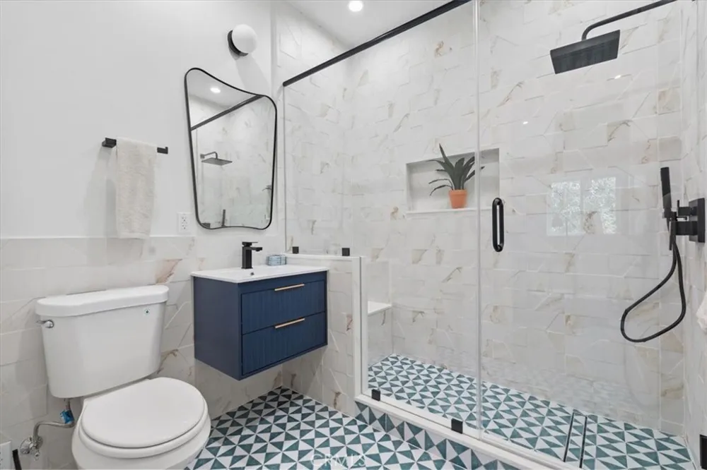 21831 San Jose Street Chatsworth, CA 91311