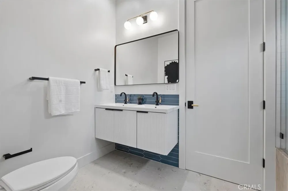 21831 San Jose Street Chatsworth, CA 91311