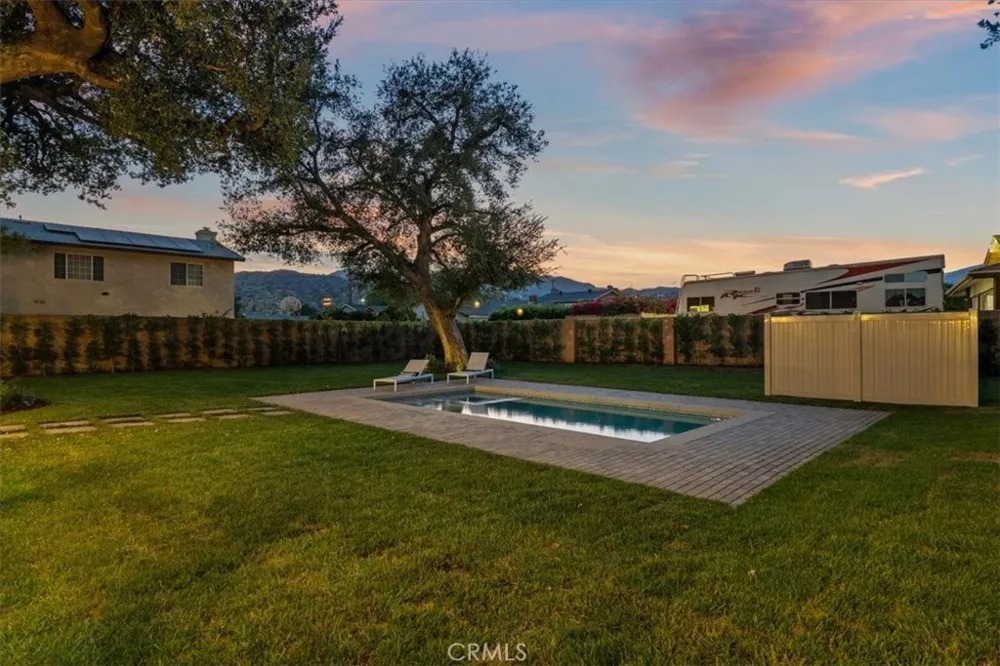 21831 San Jose Street Chatsworth, CA 91311